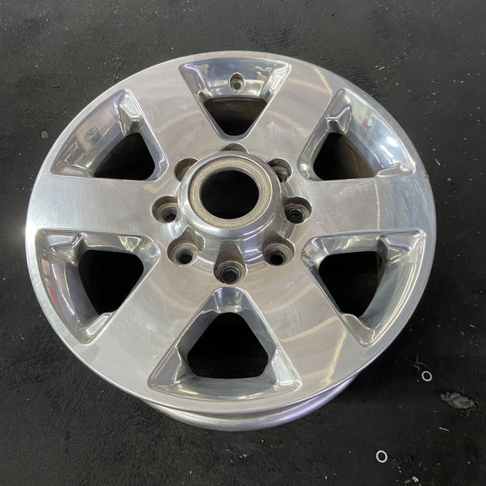 18" DODGE 2500 PICKUP 14 18x8, 6 spoke, polished polished pockets Original OEM - Close-Up Detail