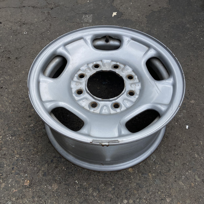 17" SIERRA 2500 PICKUP 11-14 17x7.5, steel, silver, opt NZ4 Original OEM Wheel - Close-Up Detail