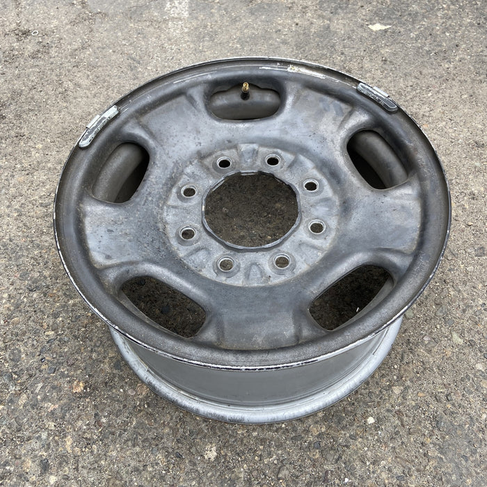17" SIERRA 2500 PICKUP 11-14 17x7.5, steel, silver, opt NZ4 Original OEM Wheel - Close-Up Detail