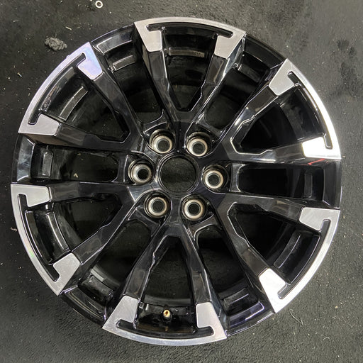 18" TRAVERSE 24 , 18x7.5, gloss black Original OEM Wheel Rim - Angle View