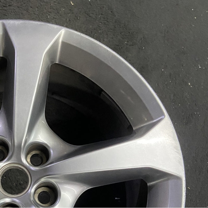 20" CAMARO 13-14 20x9 , , silver, opt R42, midnight silver Original OEM Wheel - Close-Up Detail