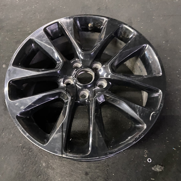 20" GRAND CHEROKEE 17 20x8, 5 spoke , w/o 75th Anniversary package; , black - Close-Up Detail