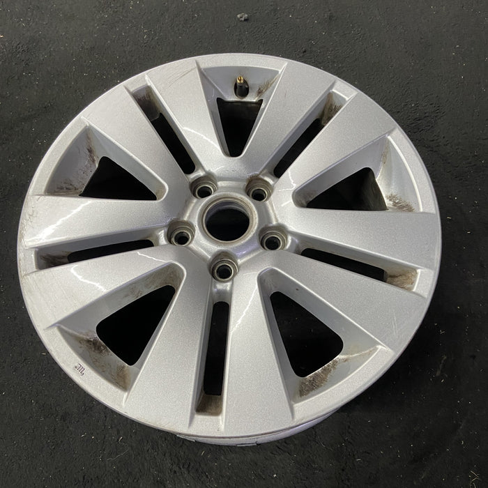 17" LEGACY 15-19 17x7, alloy Original OEM Wheel Rim - Close-Up Detail