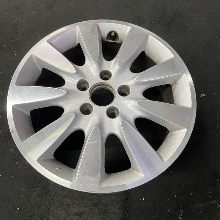 17" ACCORD 06-07 17x6.5 , 9 spoke Original OEM Wheel Rim - Close-Up Detail