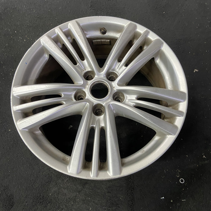 17" INFINITI G25 11-12 17x7.5 , Original OEM Wheel Rim - Close-Up Detail