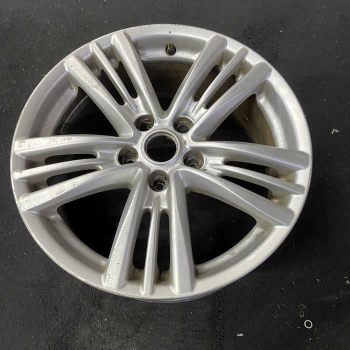 17" INFINITI G25 11-12 17x7.5 , Original OEM Wheel Rim - Close-Up Detail