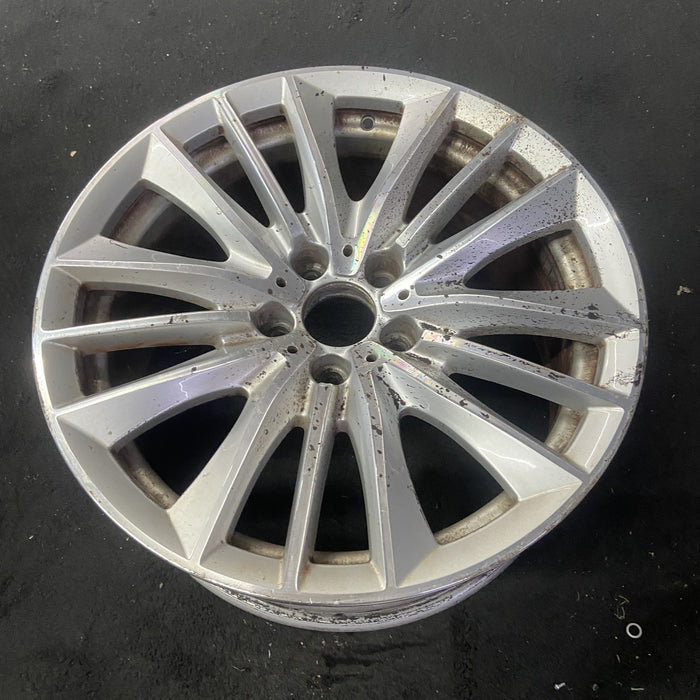 19" BMW 528i 11-16 19x8.5 , 15 spoke Original OEM Wheel Rim - Close-Up Detail
