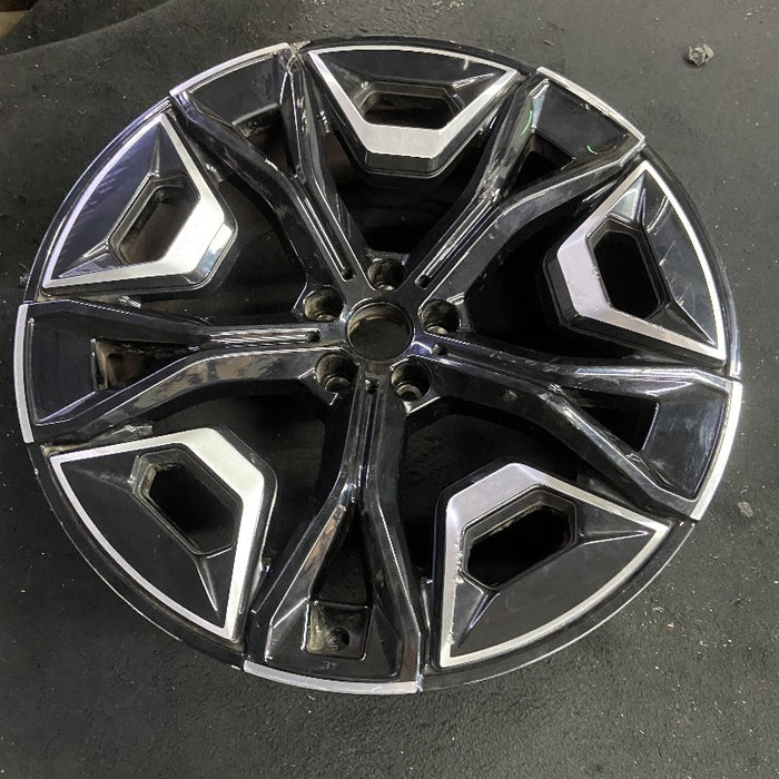22" IX 22-24 22x9.5 5 Y spoke machined face with pockets Original OEM Wheel Rim