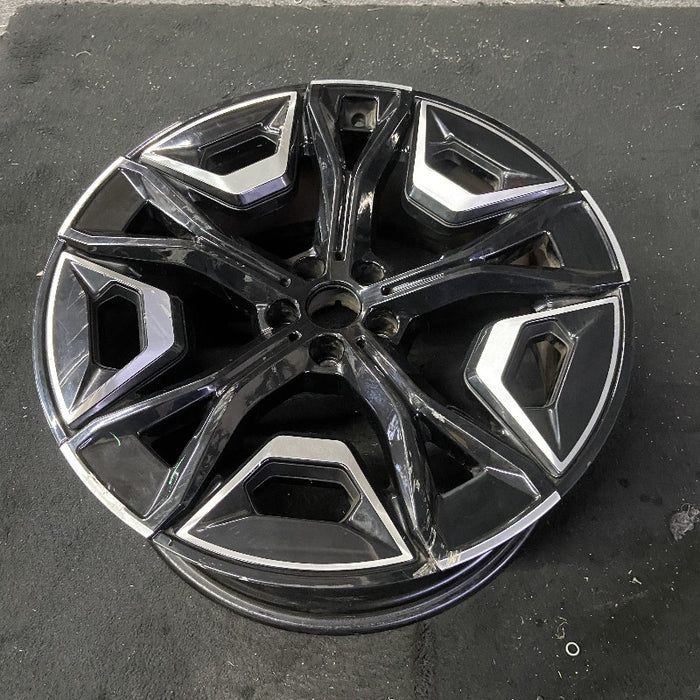 22" IX 22-24 22x9.5 5 Y spoke machined face with pockets Original OEM Wheel Rim