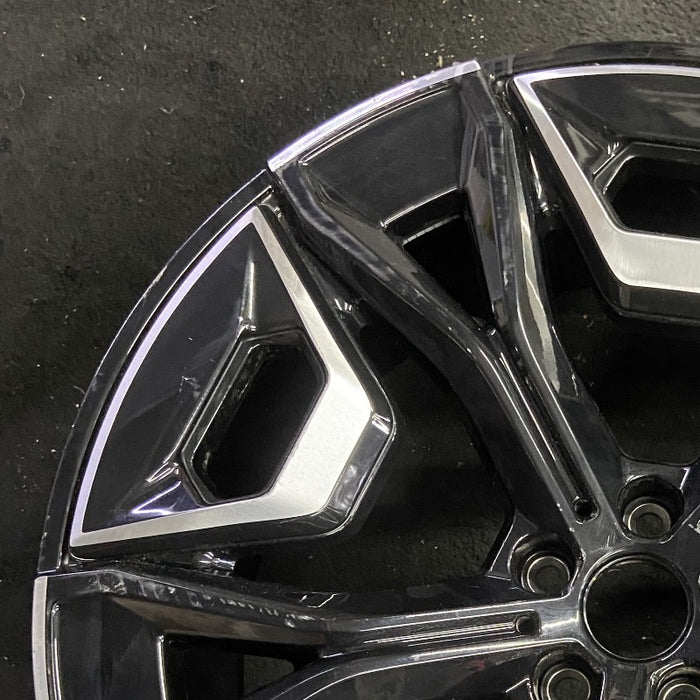 22" IX 22-24 22x9.5 5 Y spoke machined face with pockets Original OEM Wheel Rim