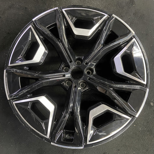 22" IX 22-25 22x9.5, , black with gray inserts Original OEM Wheel Rim - Additional View