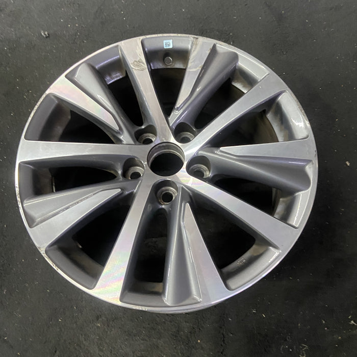 17" LEXUS ES250 21 17x7.5 Original OEM Wheel Rim - Close-Up Detail