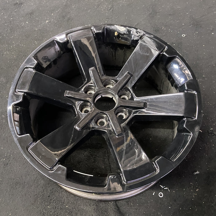 22" ESCALADE 15-20 22x9, 6 spoke, single, black Original OEM Wheel Rim - Close-Up Detail
