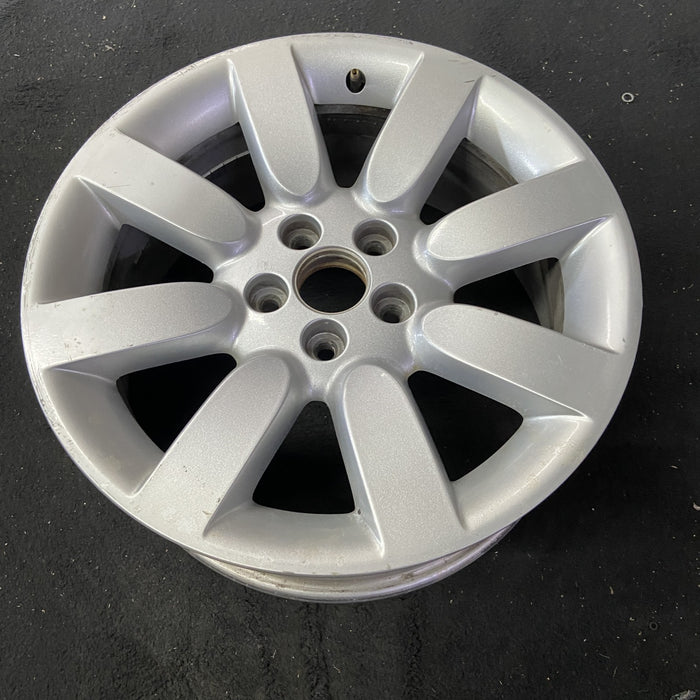18" FLEX 09 18x7.5 , 8 spoke Original OEM Wheel Rim - Close-Up Detail