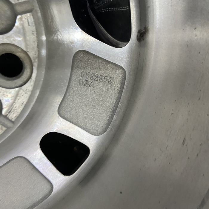 16" SIERRA 1500 PICKUP 00-02 16x7, , rounded spokes, polished Original OEM Wheel Rim