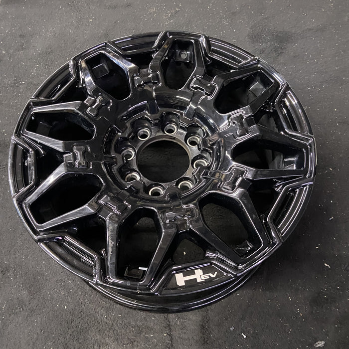 22" HUMMER EV 23-24 22x9.5 Original OEM Wheel Rim - Close-Up Detail