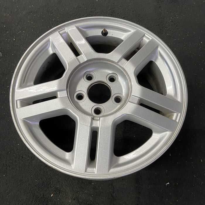 16" WINDSTAR 01-03 16x6.5 , 5 twin spokes Original OEM Wheel Rim - Close-Up Detail