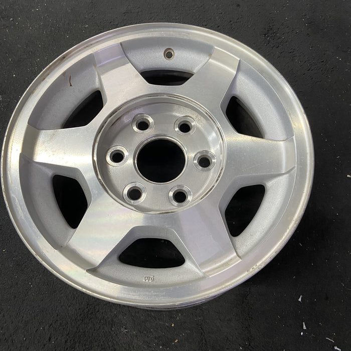 16" SAVANA 1500 VAN 05-08 16x7, Original OEM Wheel Rim - Close-Up Detail