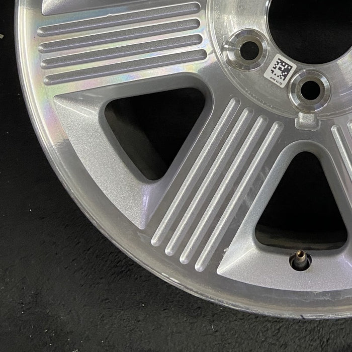 18" NAVIGATOR 03 18x7.5 aluminum 7 spoke Original OEM Wheel Rim - Additional View