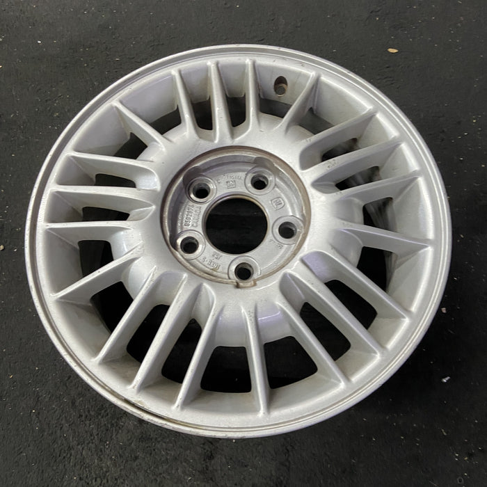 16" IMPALA 00-01 16x6.5, aluminum, 20 slot Original OEM Wheel Rim - Close-Up Detail