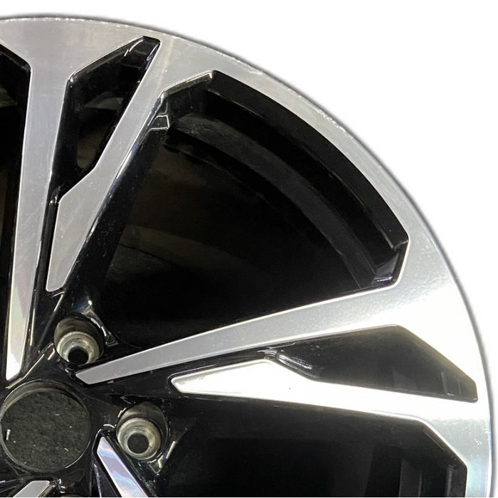 20" E-TRON GT 22-24 20x11 machined face with black pockets Original OEM Wheel - Side Profile