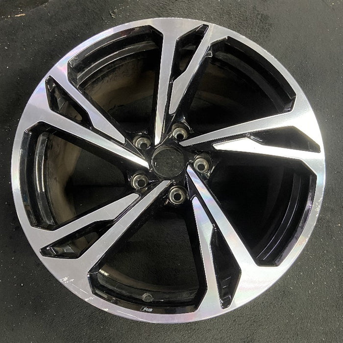 20" E-TRON GT 22-24 20x11 machined face with black pockets Original OEM Wheel - Additional View