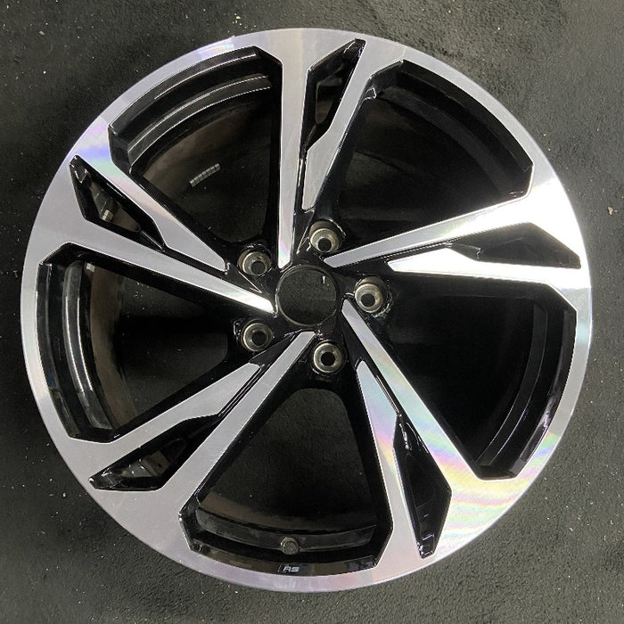 20" E-TRON GT 22-24 20x9 machined face with black pockets Original OEM Wheel Rim