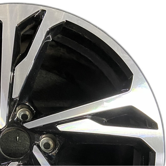 20" E-TRON GT 22-24 20x9 machined face with black pockets Original OEM Wheel Rim