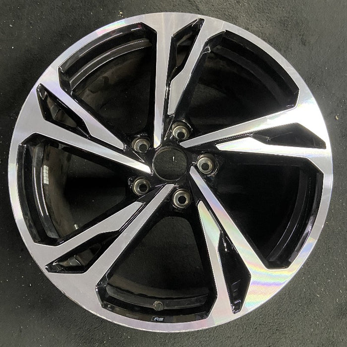 20" E-TRON GT 22-24 20x9 machined face with black pockets Original OEM Wheel Rim