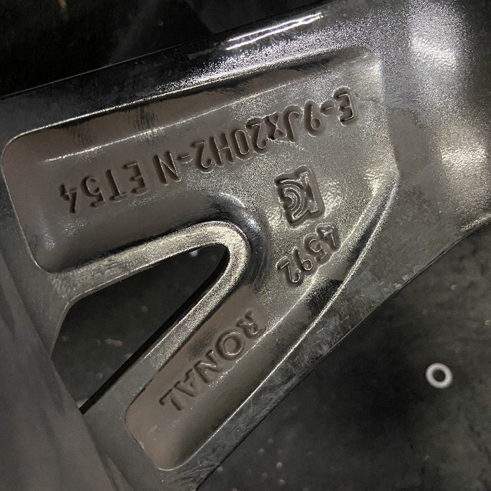 20" E-TRON GT 22-24 20x9 machined face with black pockets Original OEM Wheel Rim