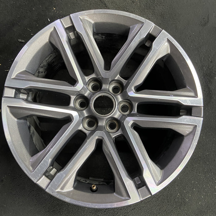 18" COLORADO 19 18x8.5, 6 split spoke Original OEM Wheel Rim - Angle View