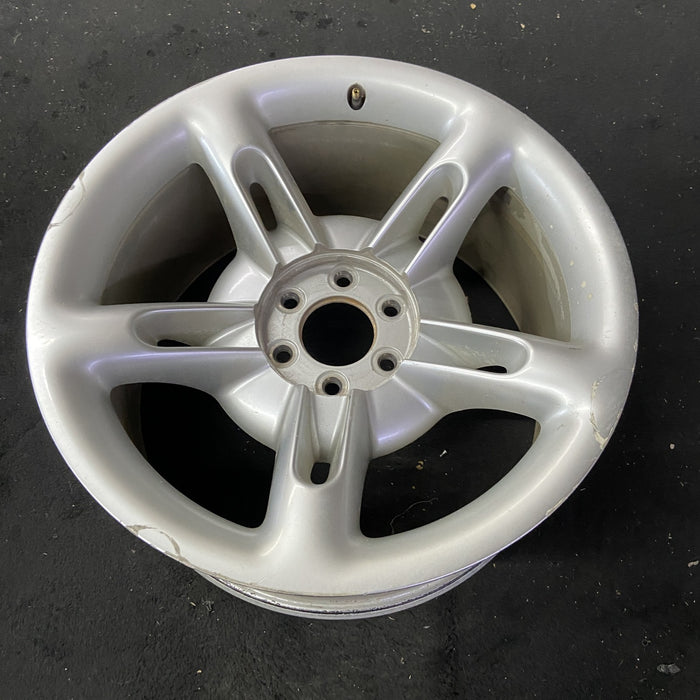 20" SSR 03 20x10 Original OEM Wheel Rim - Close-Up Detail