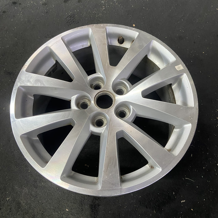 18" MALIBU 13-15 18x8, , opt Q48 Original OEM Wheel Rim - Close-Up Detail