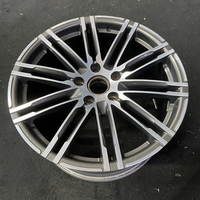 20" PORSCHE PANAMERA 16 , 20x11, 20 spoke Original OEM Wheel Rim - Close-Up Detail