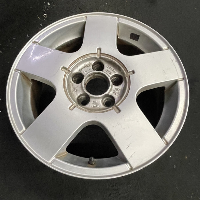 15" GOLF 00 5 lug, 15x6, alloy Original OEM Wheel Rim