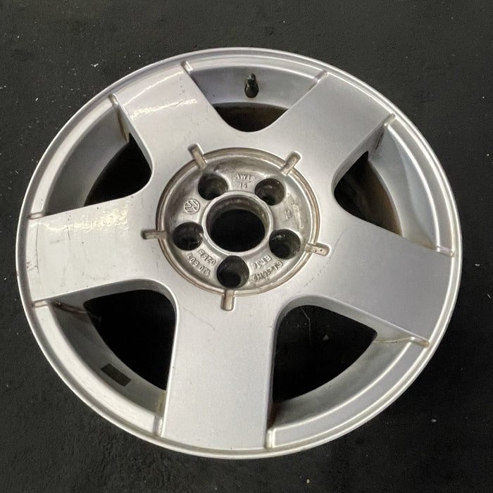 15" GOLF 00 5 lug, 15x6, alloy Original OEM Wheel Rim