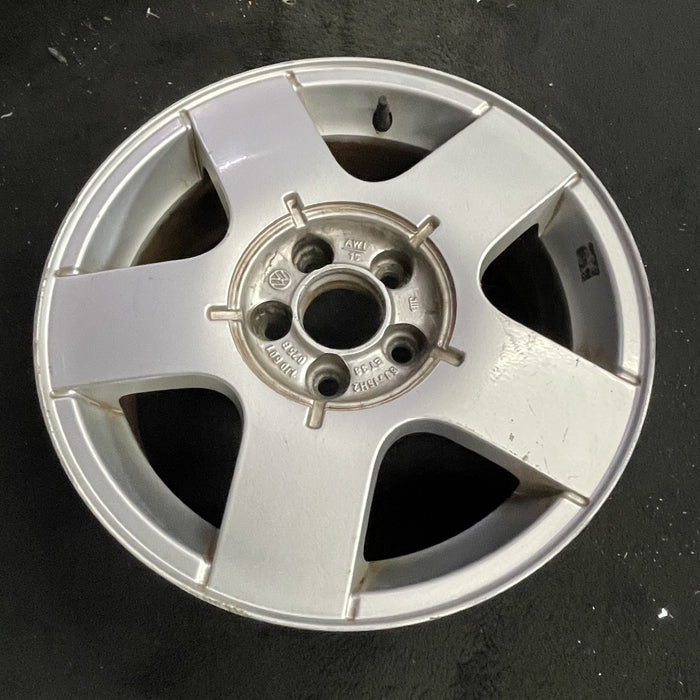 15" GOLF 00 5 lug, 15x6, alloy Original OEM Wheel Rim