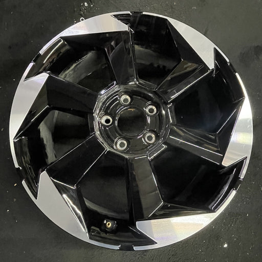19" SORENTO 25 hybrid, 19x7.5 Original OEM Wheel Rim - Angle View