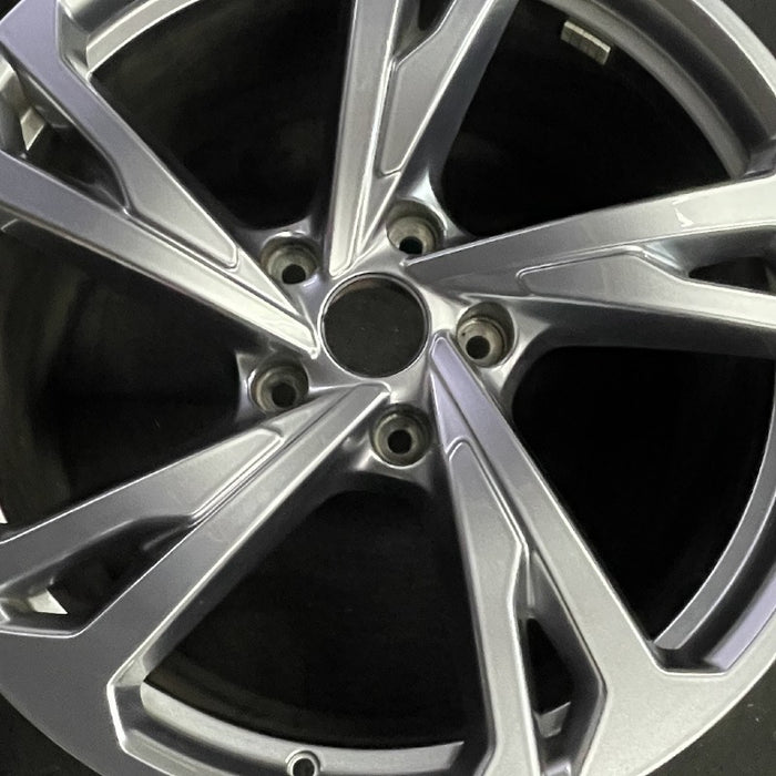 20" E-TRON GT 22-24 20x11 silver Original OEM Wheel Rim - Angle View