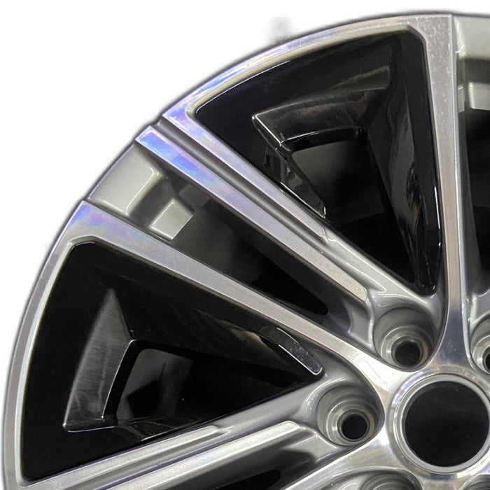 20" LYRIQ 23 20x9 opt NZN Original OEM Wheel Rim - Angle View
