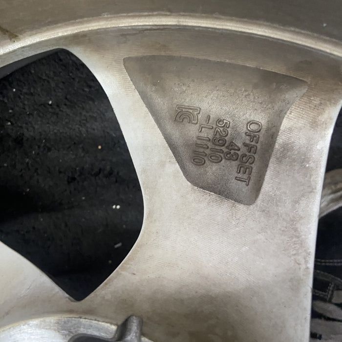 16" SONATA 20 gasoline, 16x6.5 Original OEM Wheel Rim - Back View