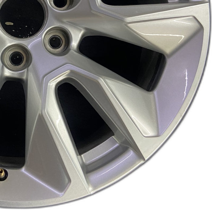 20" SIERRA 1500 PICKUP 19 20x9 10 spoke opt NZP Original OEM Wheel Rim - Close-Up Detail