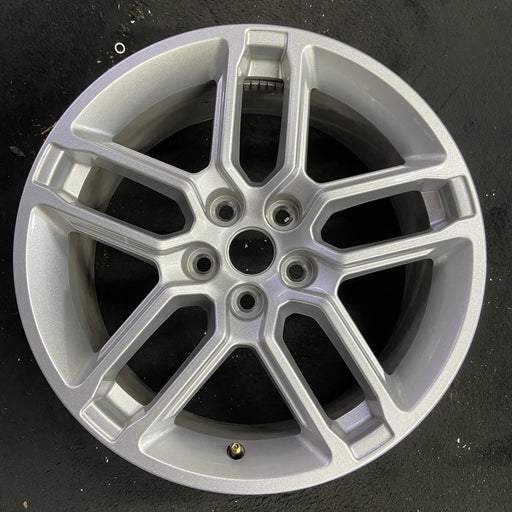 18" EXPLORER 25 18x7.5 Original OEM Wheel Rim - Angle View