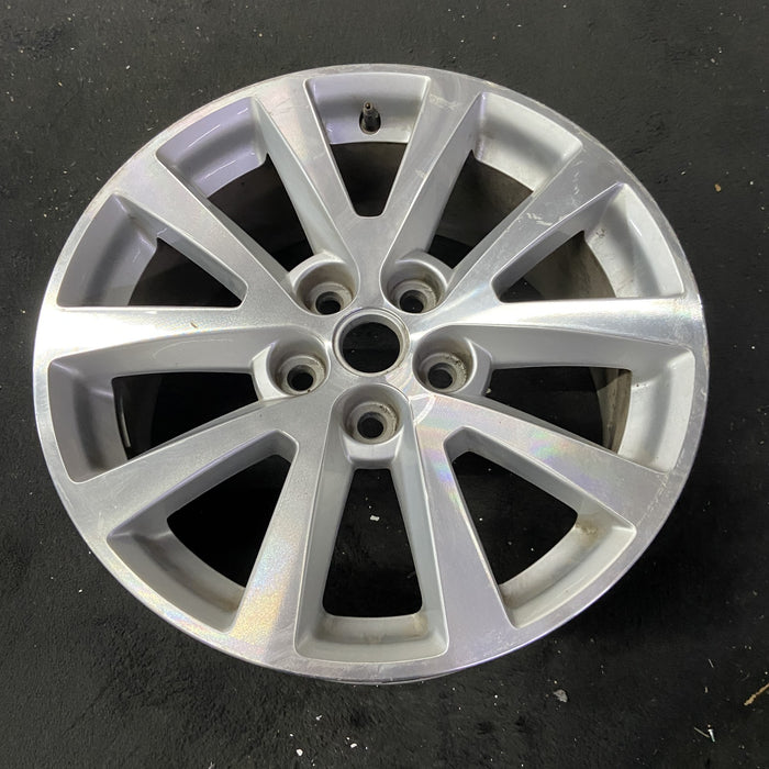 18" MALIBU 13-15 18x8, , opt Q48 Original OEM Wheel Rim - Close-Up Detail