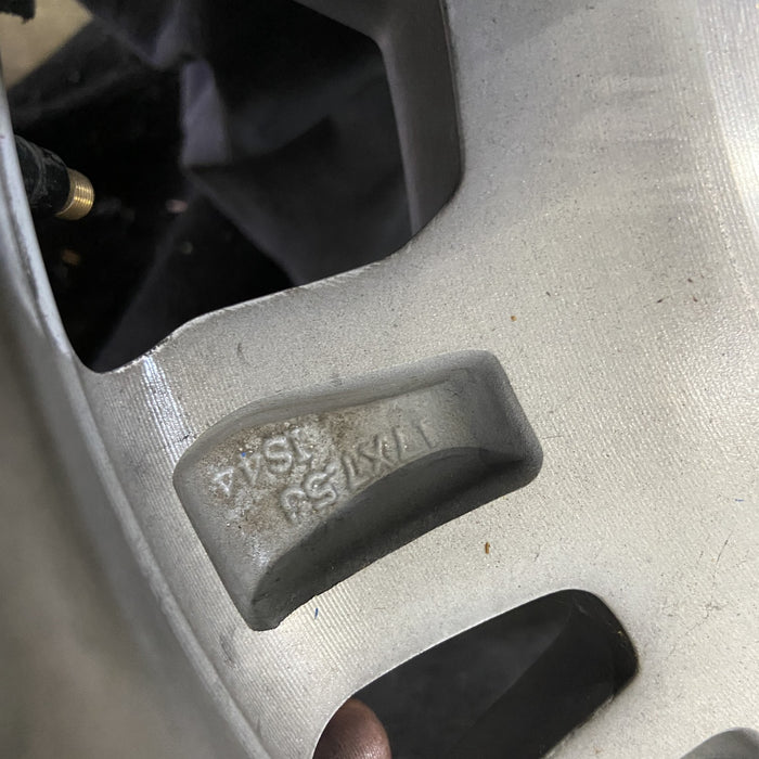 17" SIERRA 2500 PICKUP 20-24 17x7.5, aluminum Original OEM Wheel Rim