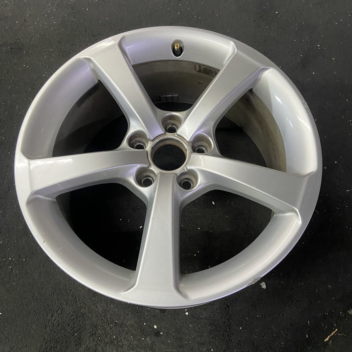 17" AUDI A3 15-16 17x7.5 , 5 spoke Original OEM Wheel Rim - Close-Up Detail