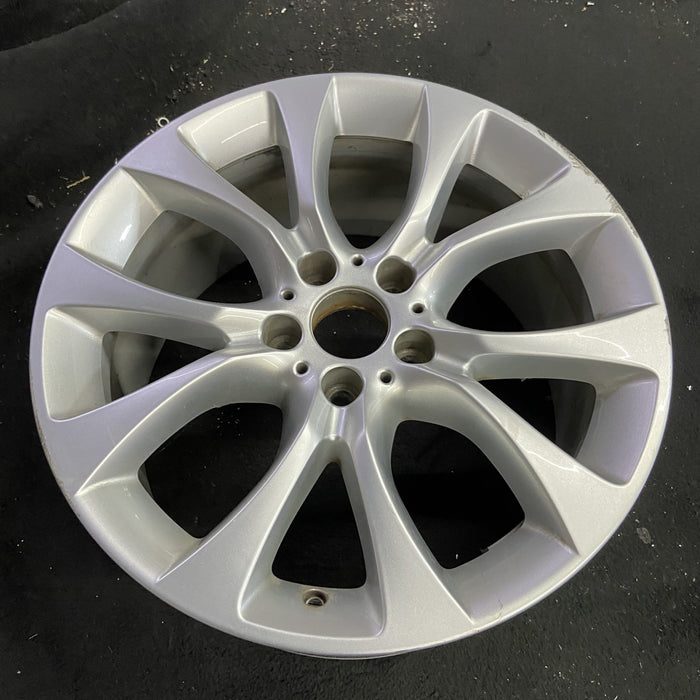 19" BMW X5 14-18 19x9 , 5 spoke, V spoke, wide spoke Original OEM Wheel Rim - Side Profile