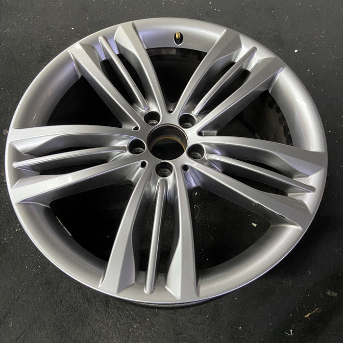 20" MERCEDES S-CLASS 18-20 222 Type , S450, 20x8.5, 15 spoke Original OEM Wheel - Close-Up Detail
