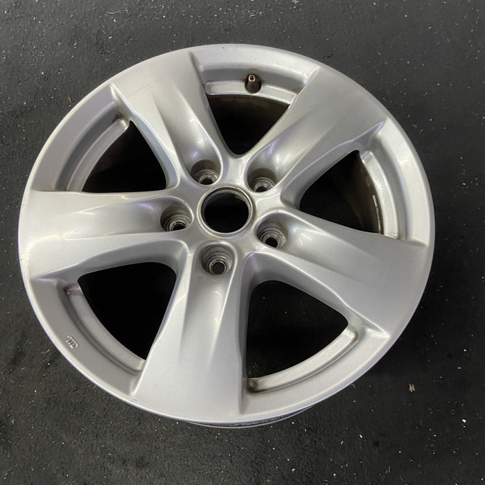 16" QUEST 11-17 16x7 Original OEM Wheel Rim - Close-Up Detail