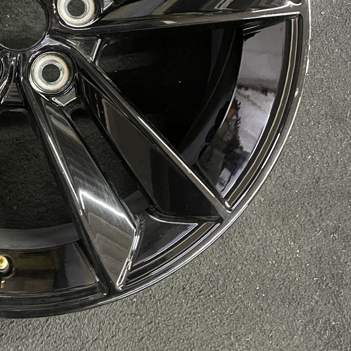 18" MUSTANG 24-25 18x8.5, Original OEM Wheel Rim - Back View